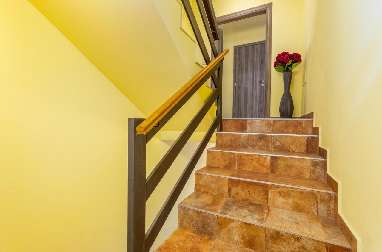 Apartmani Monte Pula Extérieur photo